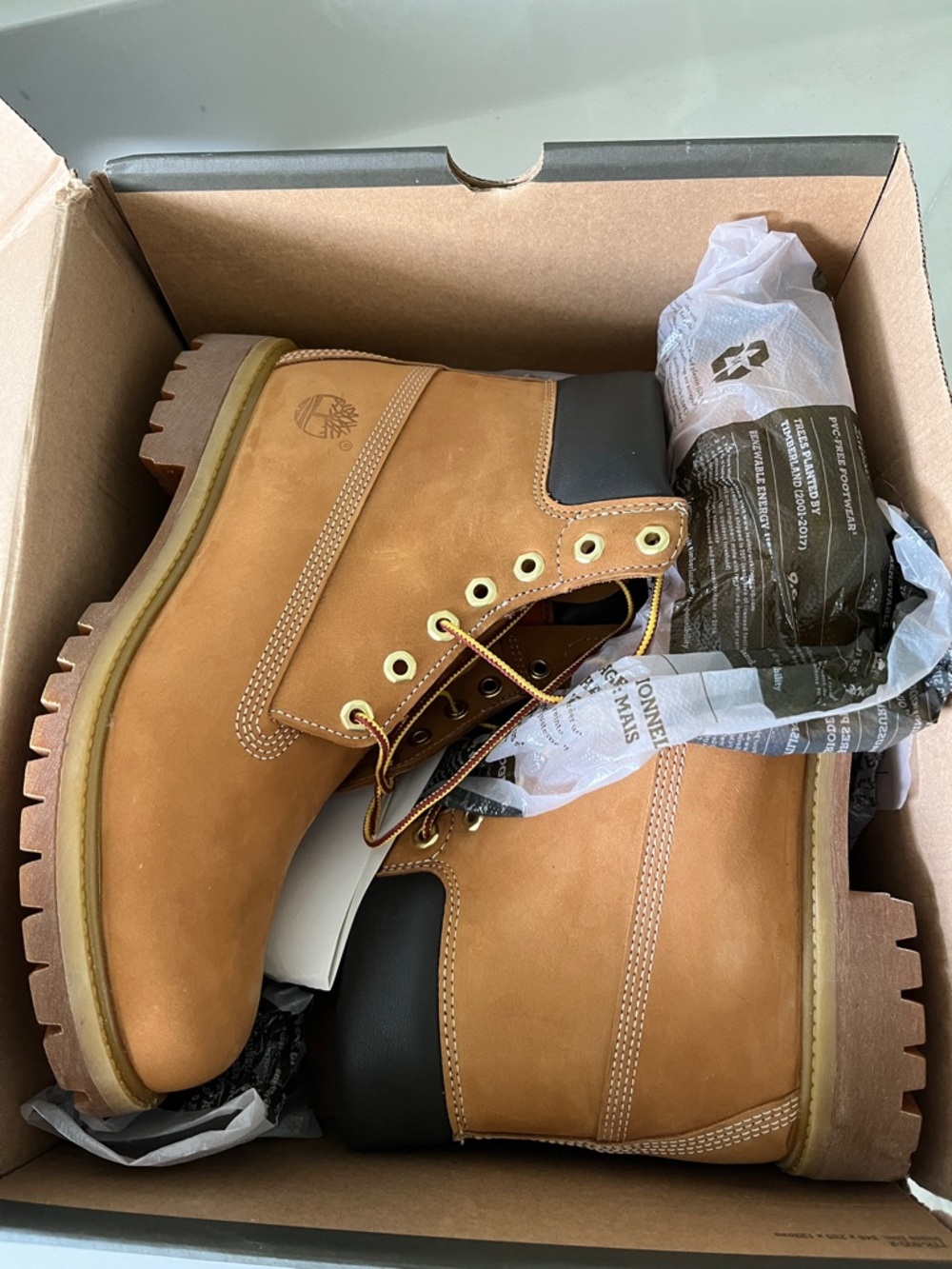 Men’s Timberlands Wheat Nubuck Size 10